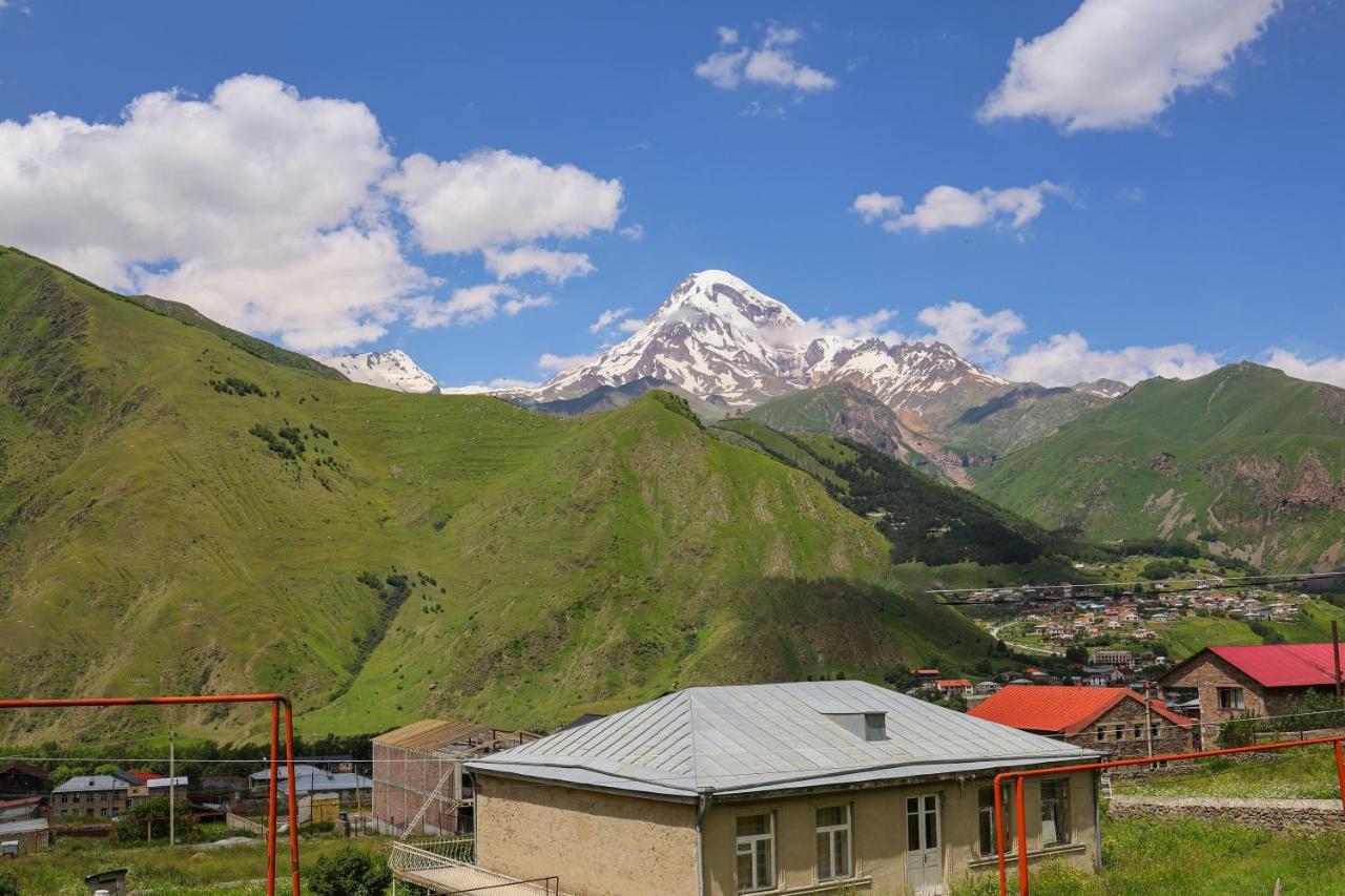 Heaven Hill Hotel Kasbegi Buitenkant foto
