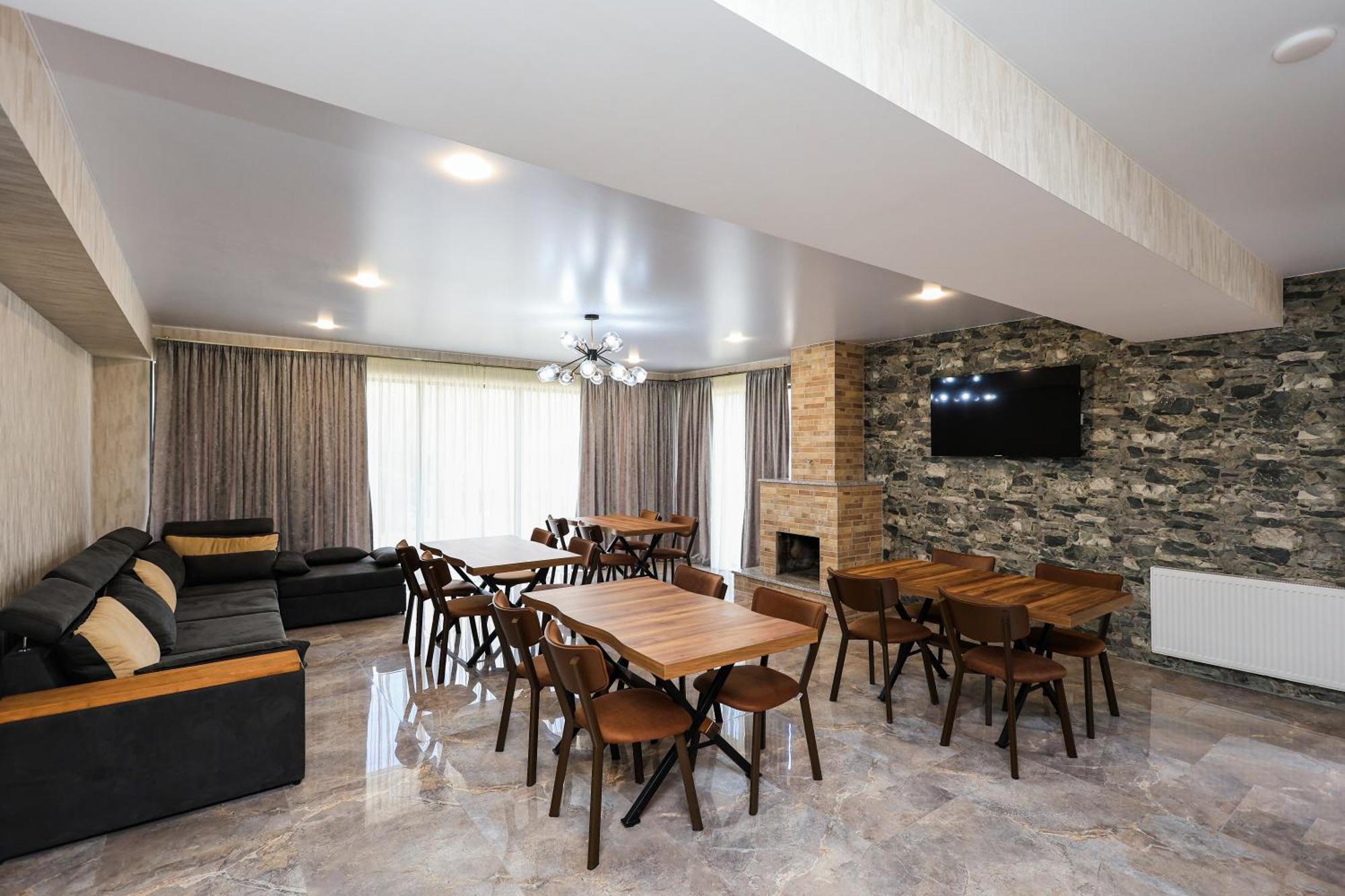 Heaven Hill Hotel Kasbegi Buitenkant foto